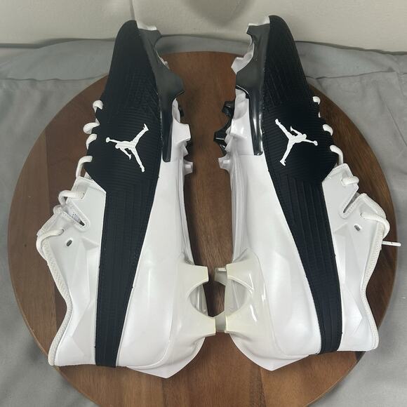 Nike Jordan Vapor Edge Elite 360 2 Football Cleats FJ5695-100 Men’s Size 14